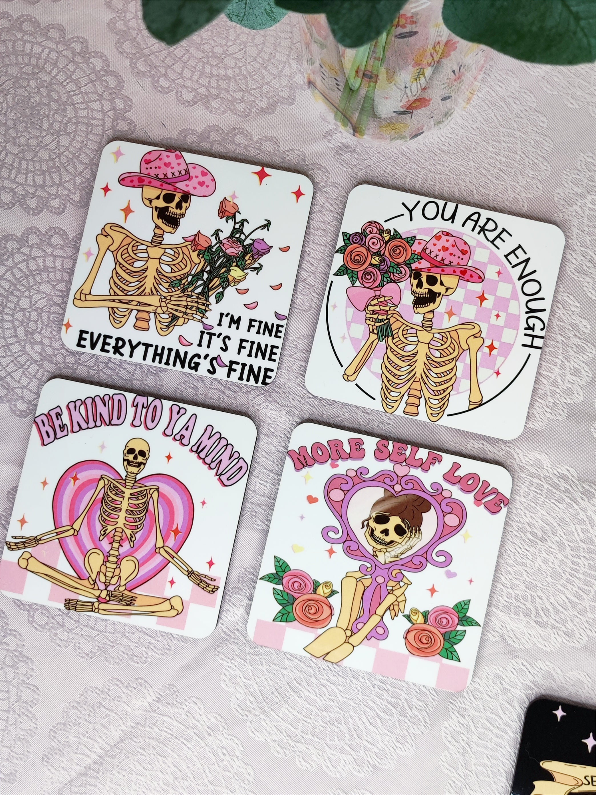 Set 4 podstavkov za kozarce: SELF LOVE PINK